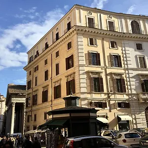 https://pantheon-rhome.it-romehotels.com